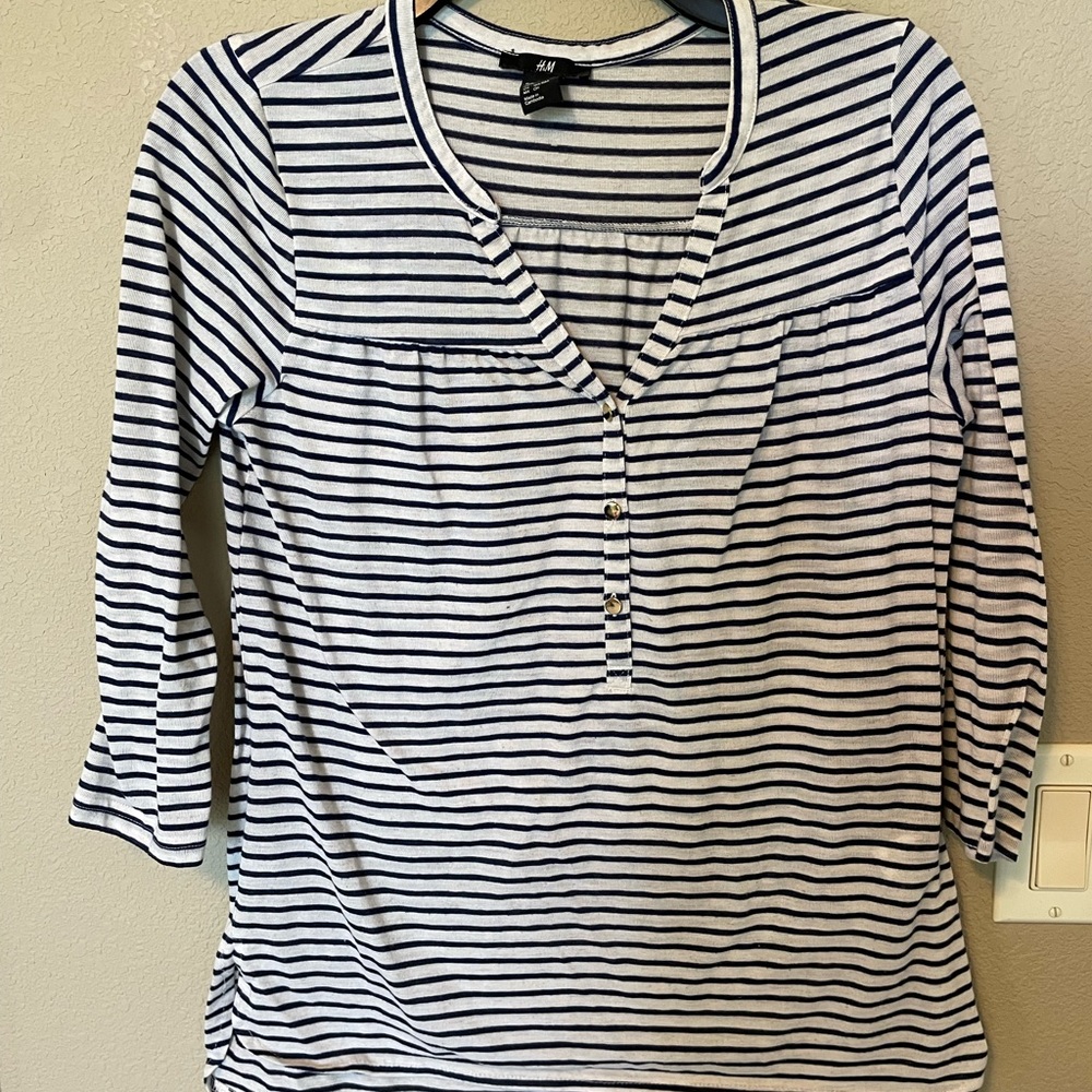 Bundle of two H&M quarter sleeve top